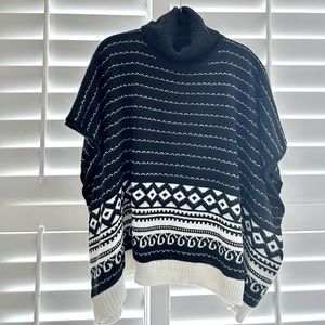 NWOT YEST Turtleneck Cape Poncho